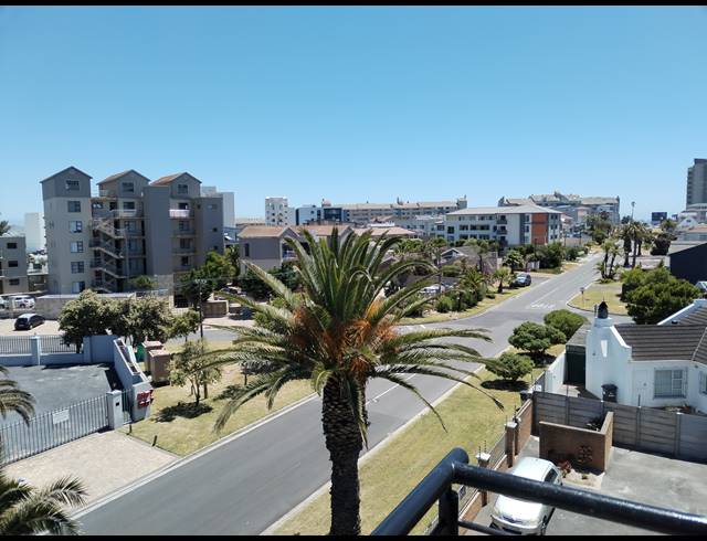 2 BEDROOM APARTMENT TO LET IN WAVES EDGE